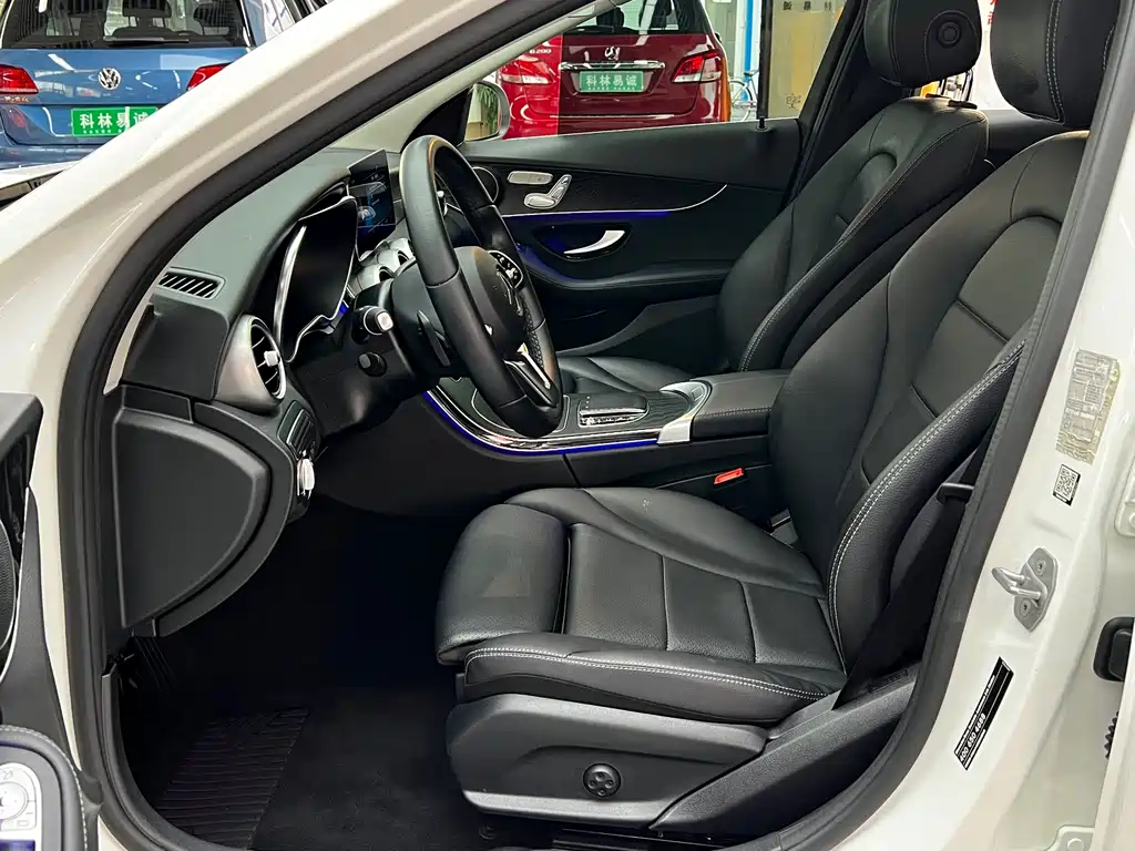 Mercedes-Benz C-Class 2022 — фото 12