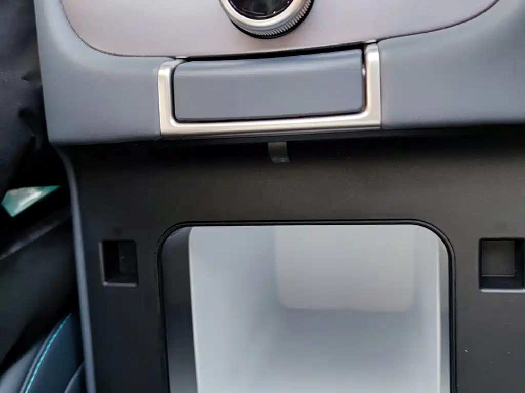 BYD Sealion 07 DM-i 2025 — фото 18
