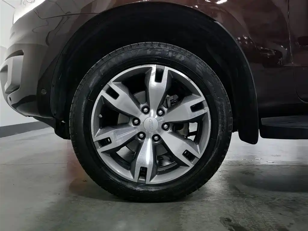 Ford Everest 2015 — фото 17