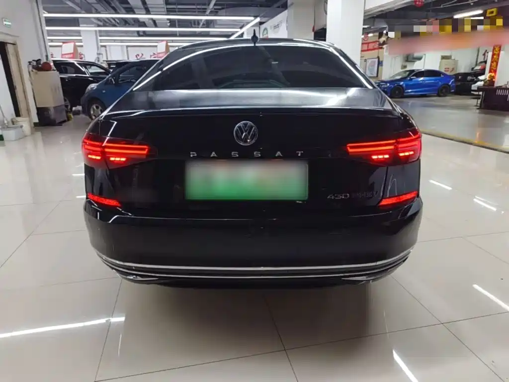 Volkswagen Passat Plug-In Hybrid 2020 — фото 6