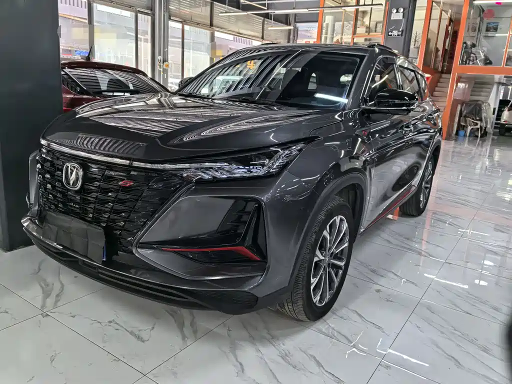 Changan CS75 PLUS 2021 — фото 1
