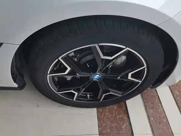 BMW i3 2023