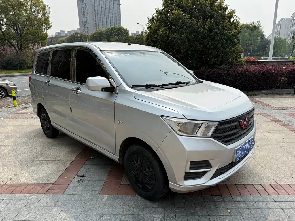 Wuling Hongguang 2022 — фото 3