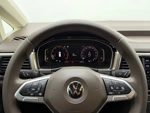 Volkswagen Viloran 2020