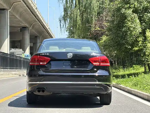 Volkswagen Passat 2011