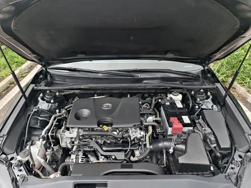 Toyota Camry 2023 — фото 11