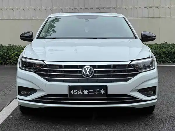 Volkswagen Sagitar 2021