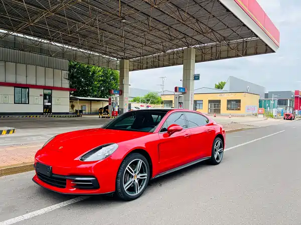 Porsche Panamera 2019