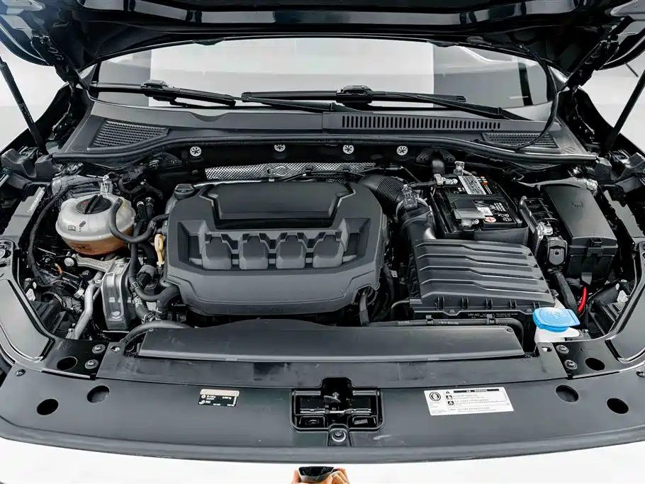 Volkswagen Passat 2023 — фото 23