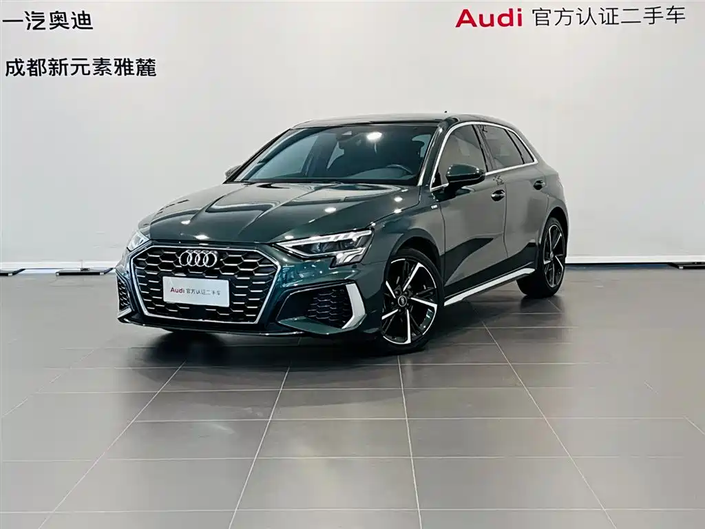 Audi A3 2022 — фото 1