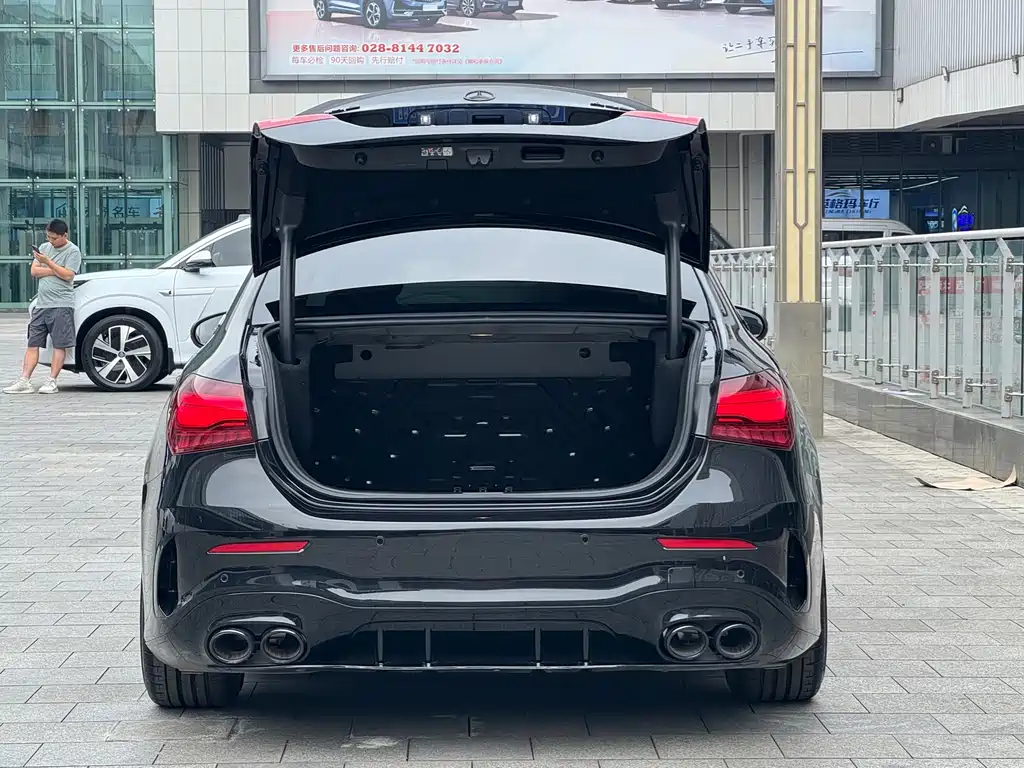 Mercedes-Benz A-Class AMG 2024 — фото 10