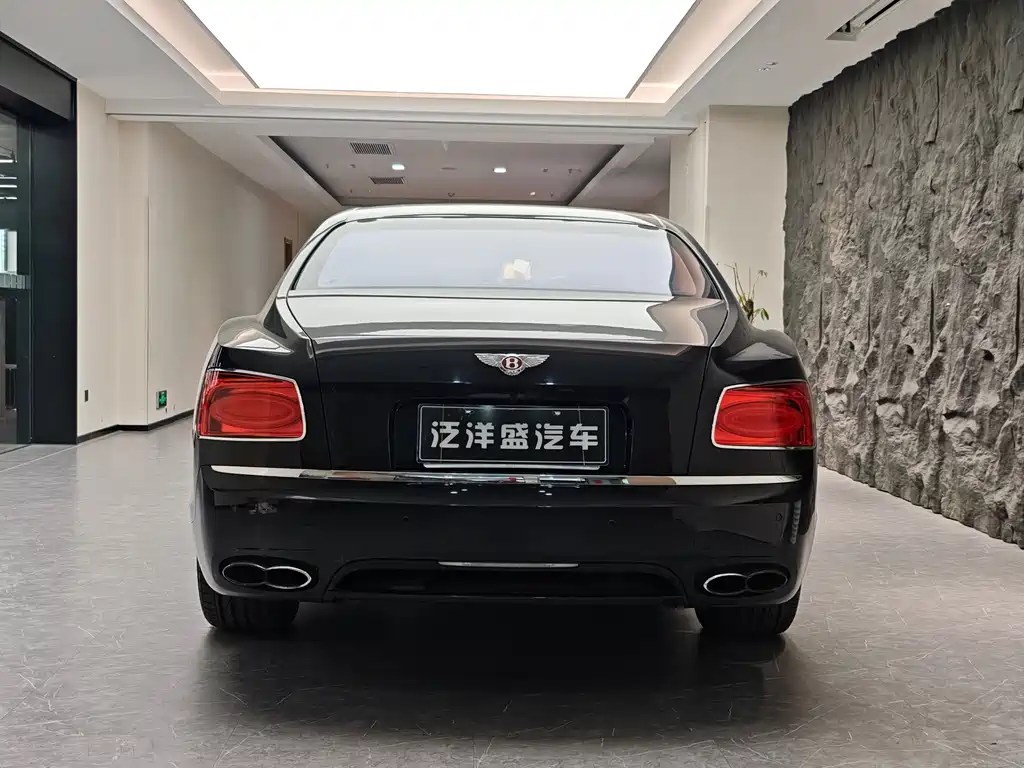 Bentley Flying Spur 2016 — фото 12