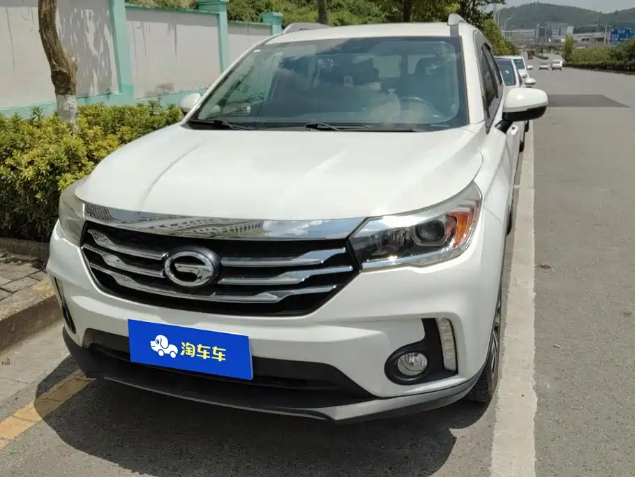GAC Trumpchi GS4 2016 — фото 2