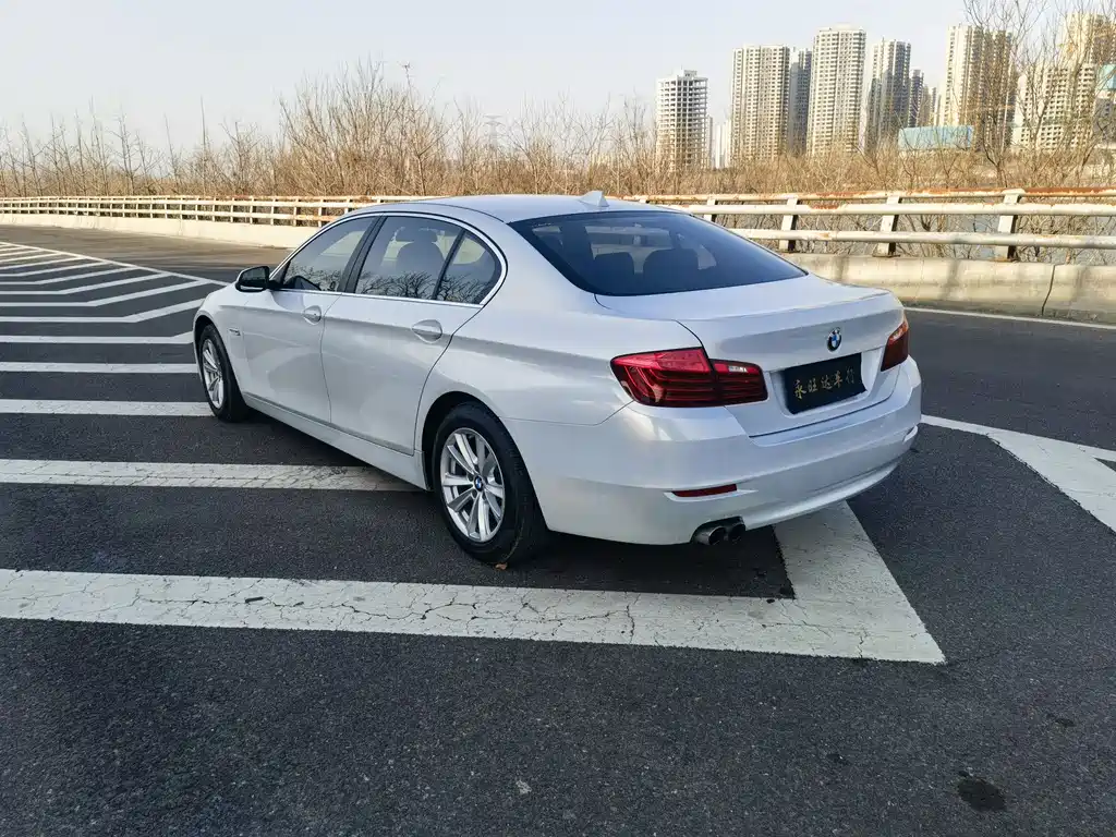 BMW 5 Series 2015 — фото 4
