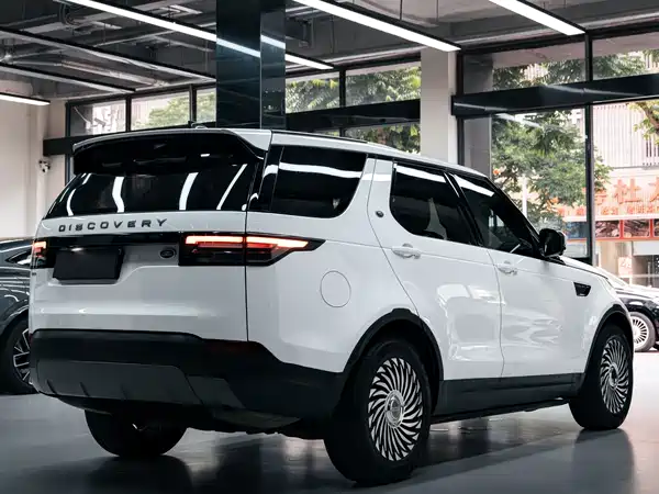 Land Rover Discovery 2019