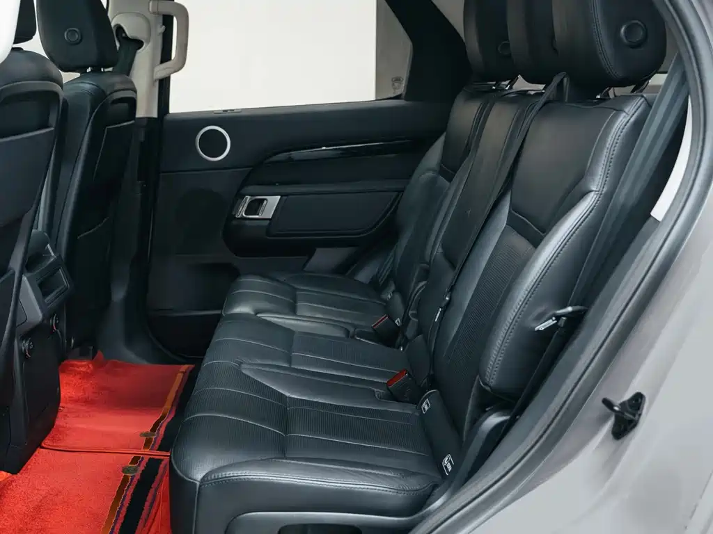 Land Rover Discovery 2019 — фото 10