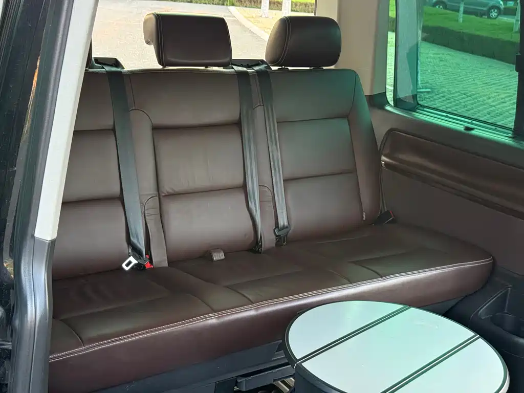 Volkswagen Multivan 2015 — фото 13