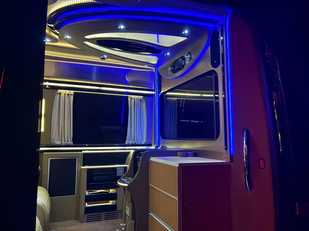 Mercedes-Benz Sprinter 2016 — фото 12