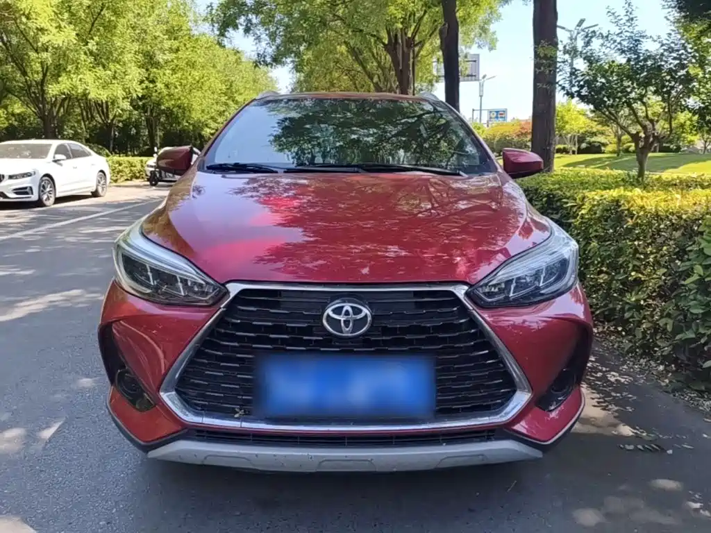 Toyota Yaris L 2021 — фото 3
