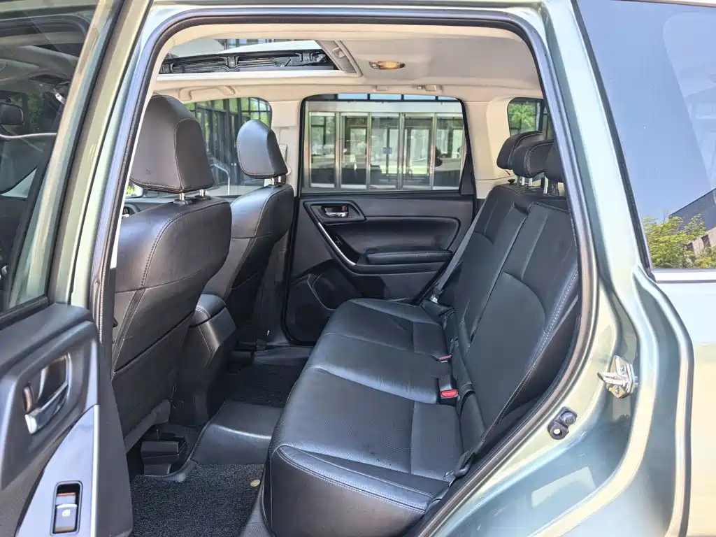 Subaru Forester 2016 — фото 15