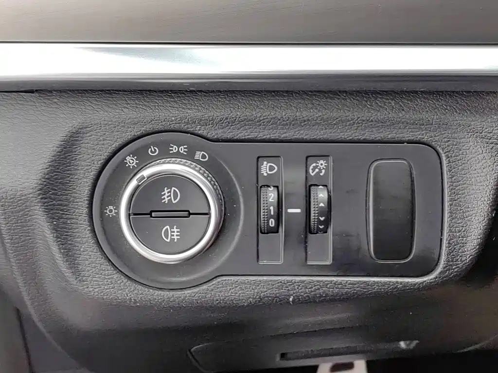 Haval H7 2017 — фото 21