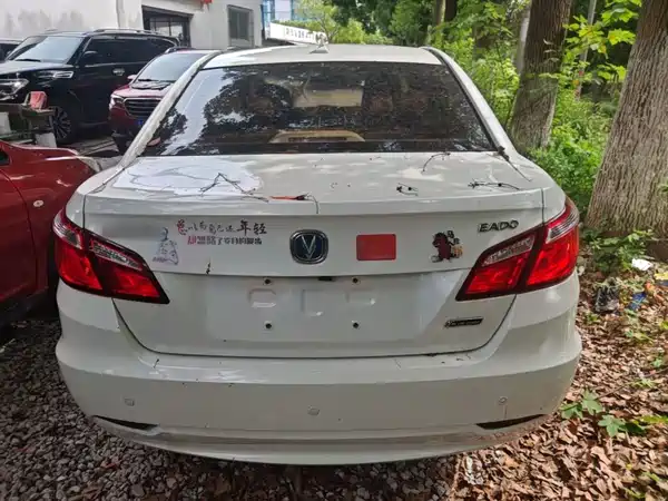 Changan Eado 2015