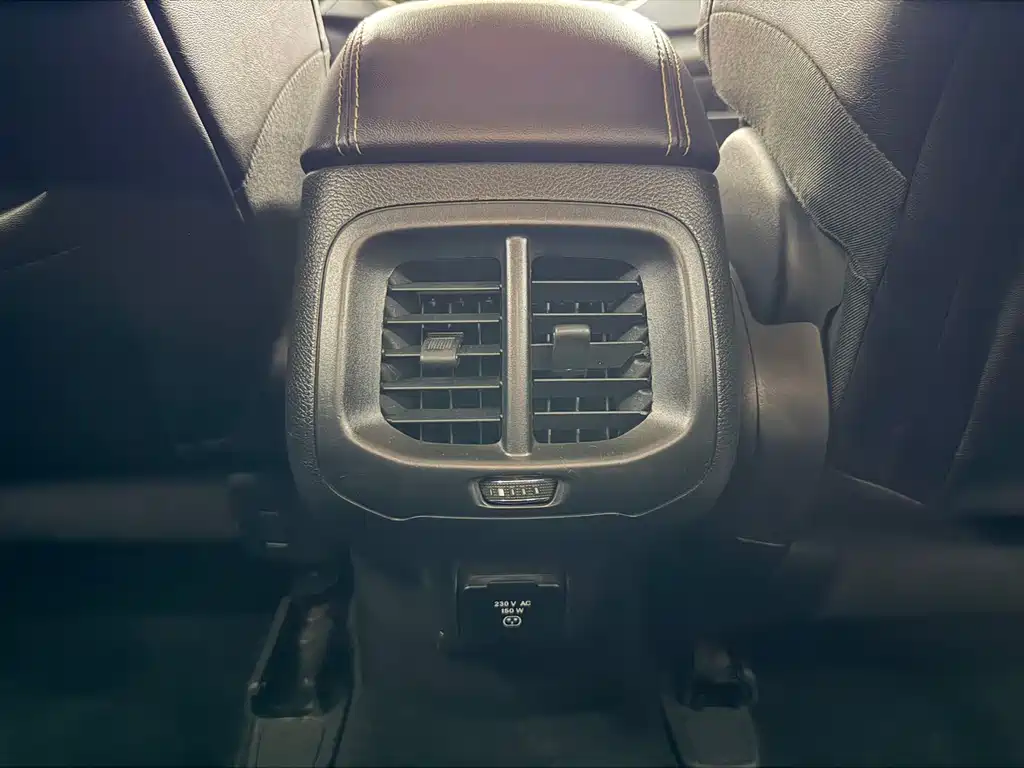 Jeep Cherokee 2014 — фото 16