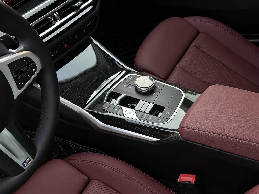 BMW 3 Series 2023 — фото 17