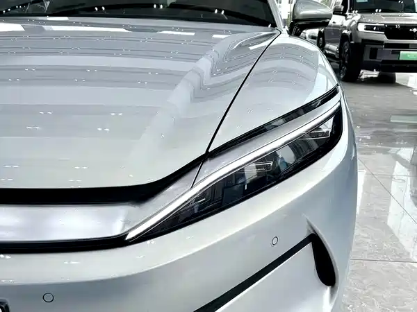 BYD Han L 2025