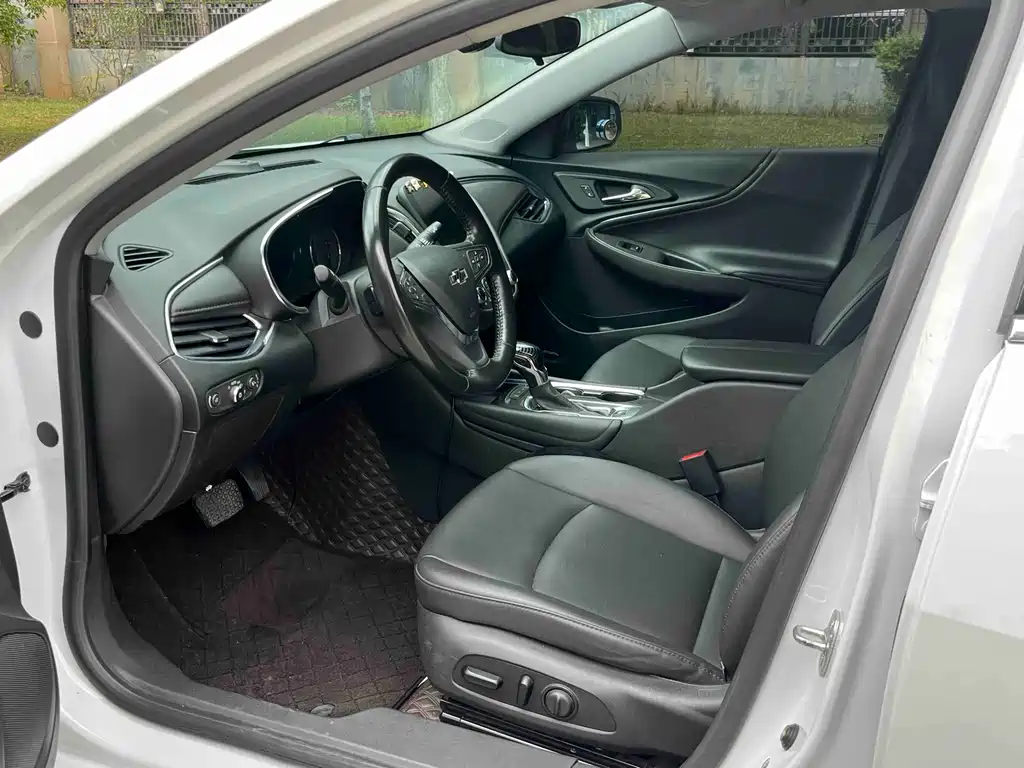 Chevrolet Malibu XL 2022 — фото 12