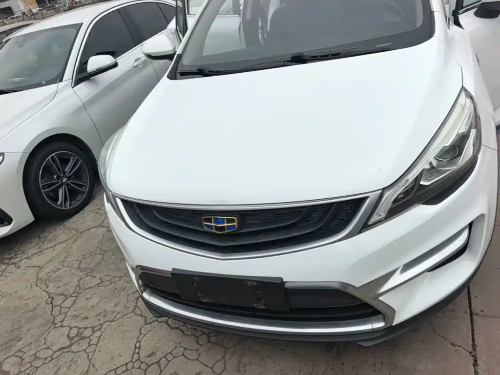 Geely Emgrand GS 2018 — фото 3