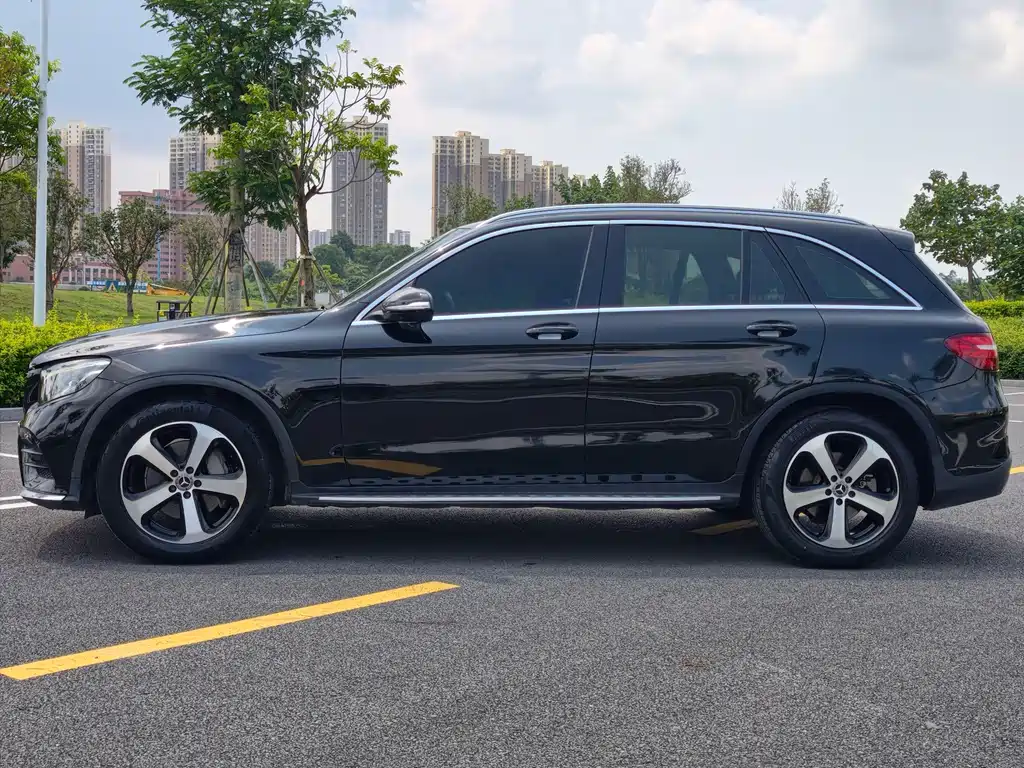 Mercedes-Benz GLC 2018 — фото 8