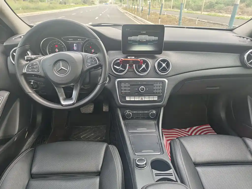 Mercedes-Benz GLA 2017 — фото 5