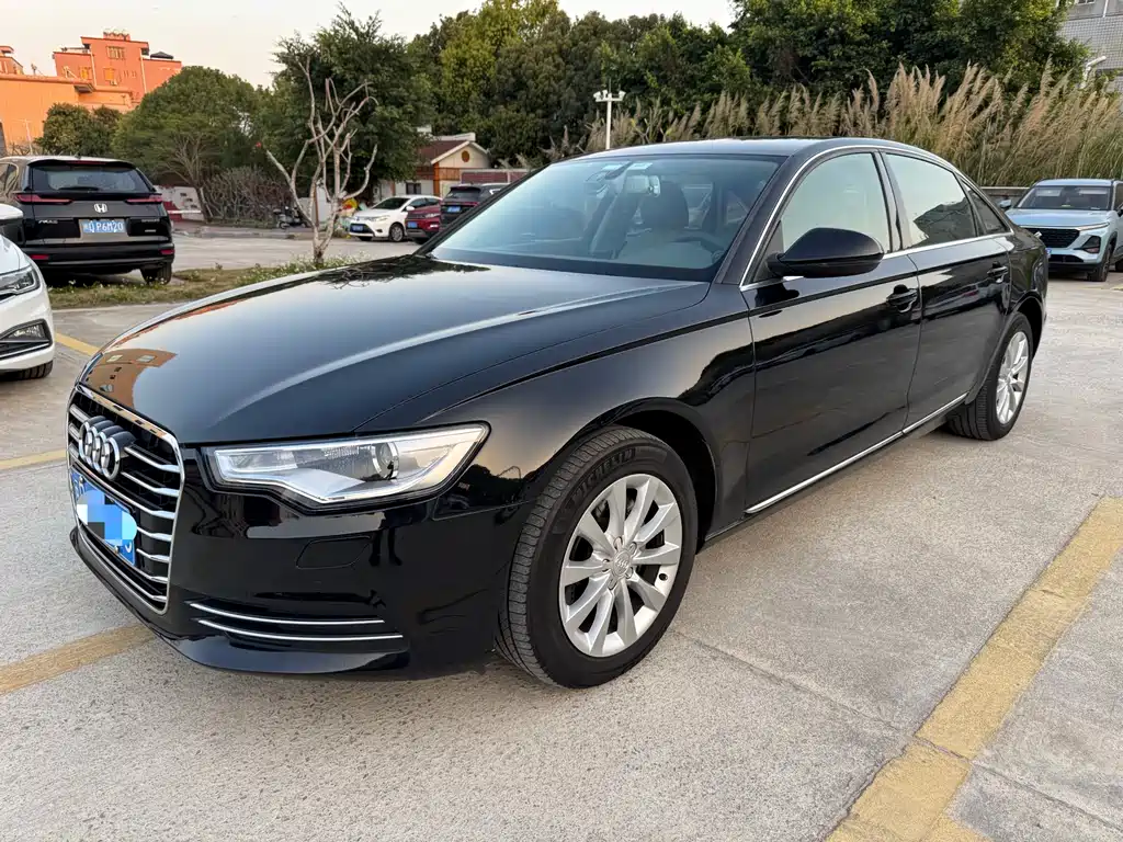 Audi A6L 2013 — фото 1