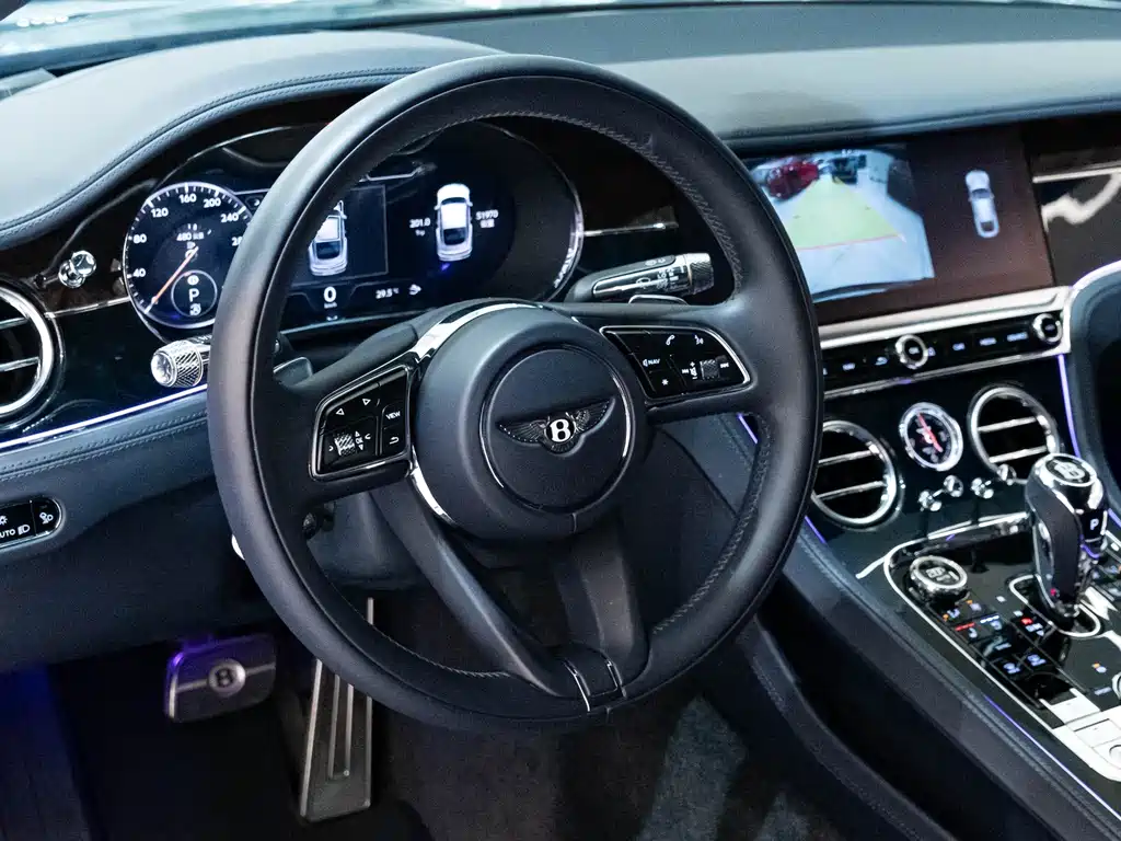 Bentley Continental 2021 — фото 9