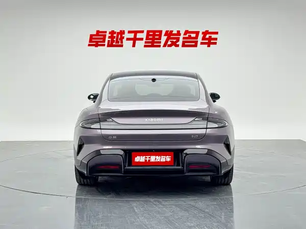 Xiaomi SU7 2025