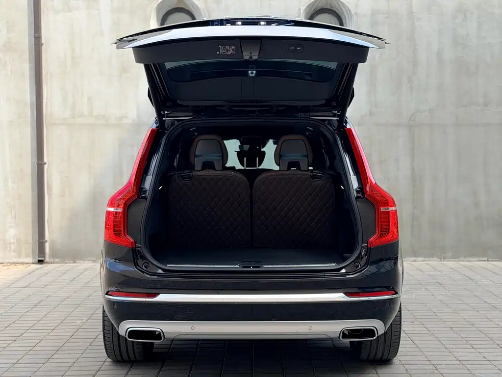 Volvo XC90 2021 — фото 22