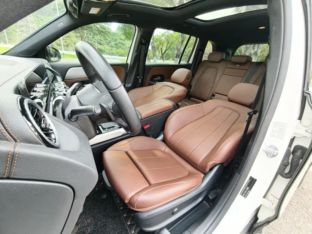 Mercedes-Benz GLB 2023 — фото 15