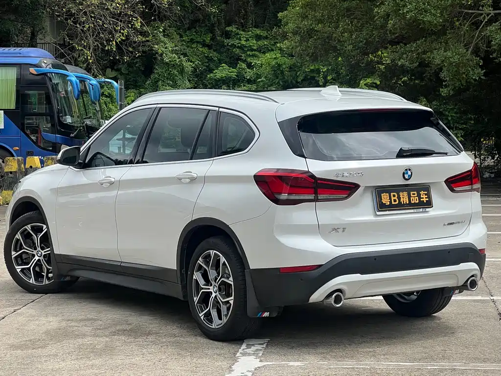 BMW X1 2022 — фото 4