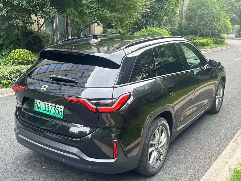NIO ES6 2020