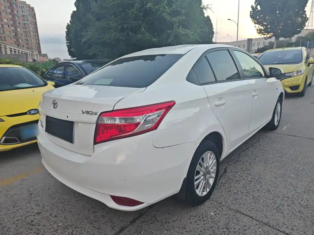 Toyota Vios 2016 — фото 7