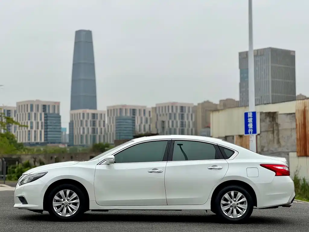 Nissan Teana 2017 — фото 10