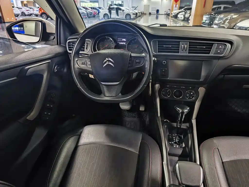 Citroen C3-XR 2015 — фото 12