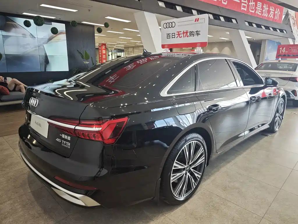 Audi A6L 2023 — фото 6
