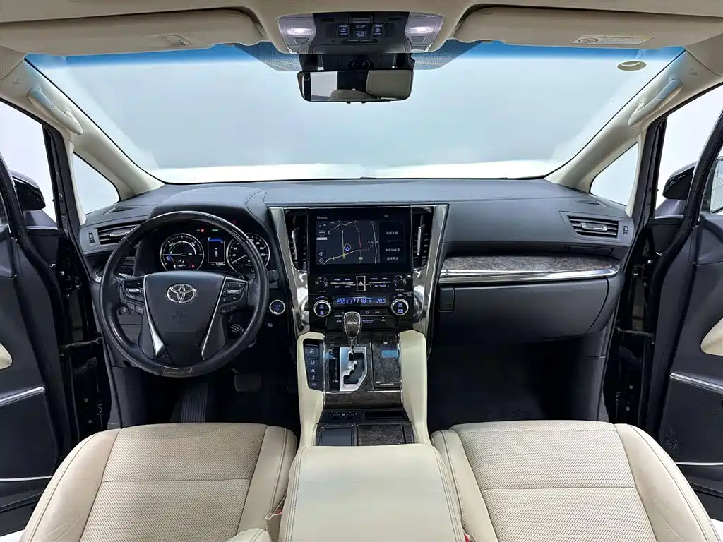 Toyota Alphard 2023 — фото 11