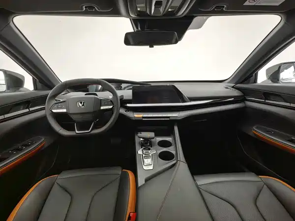 Changan UNI-V 2025