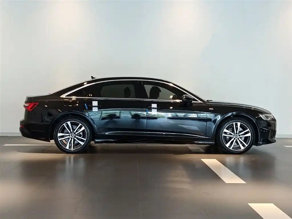 Audi A6L 2022 — фото 3