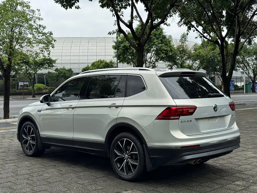 Volkswagen Tiguan L 2019 — фото 6