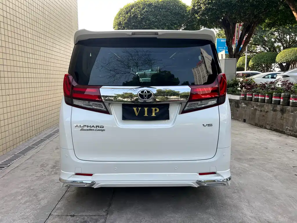 Toyota Alphard 2020 — фото 5