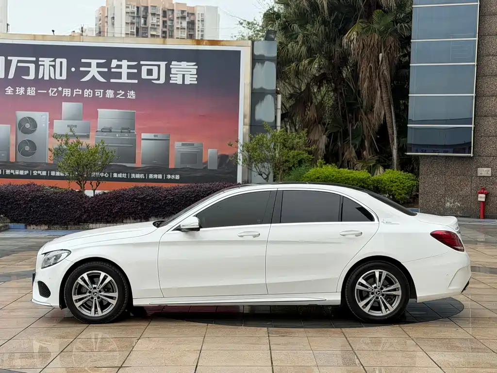 Mercedes-Benz C-Class 2020 — фото 8